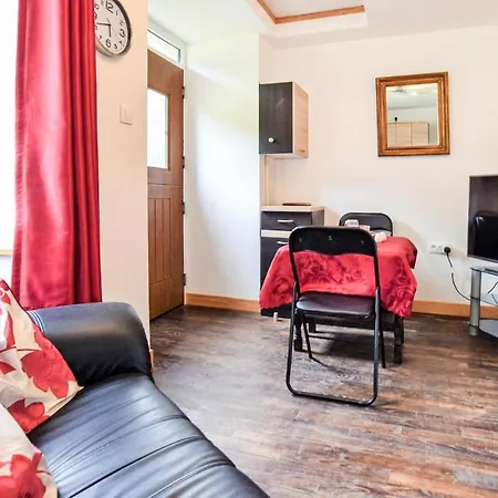 1 Bedroom Lovely In Saint-Sever-Calvados